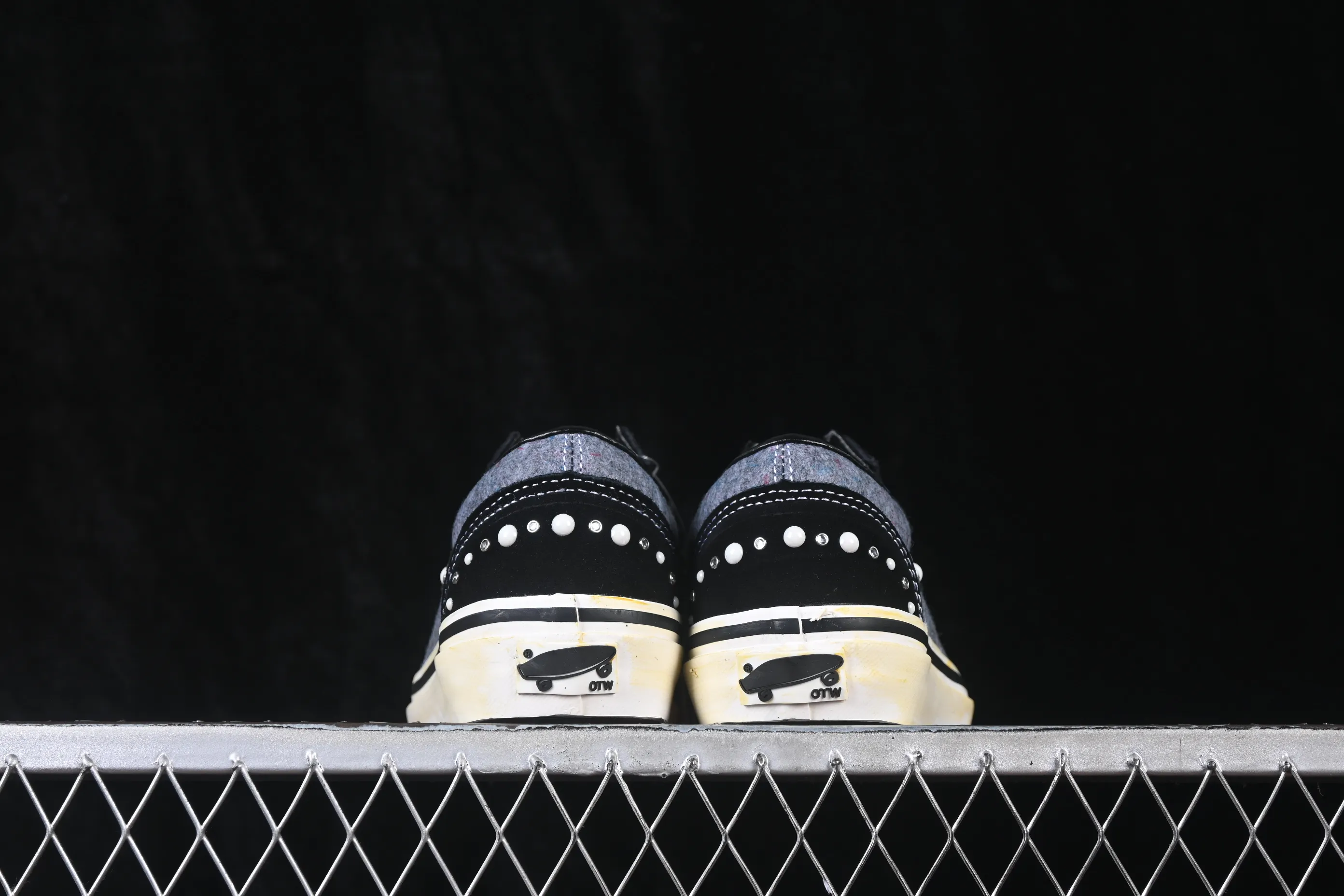 All categories Vans Vans series Vans Low Vans low top Vans Old Skool 36 Vans low-top casual skateboard shoes VN000DC0FNG